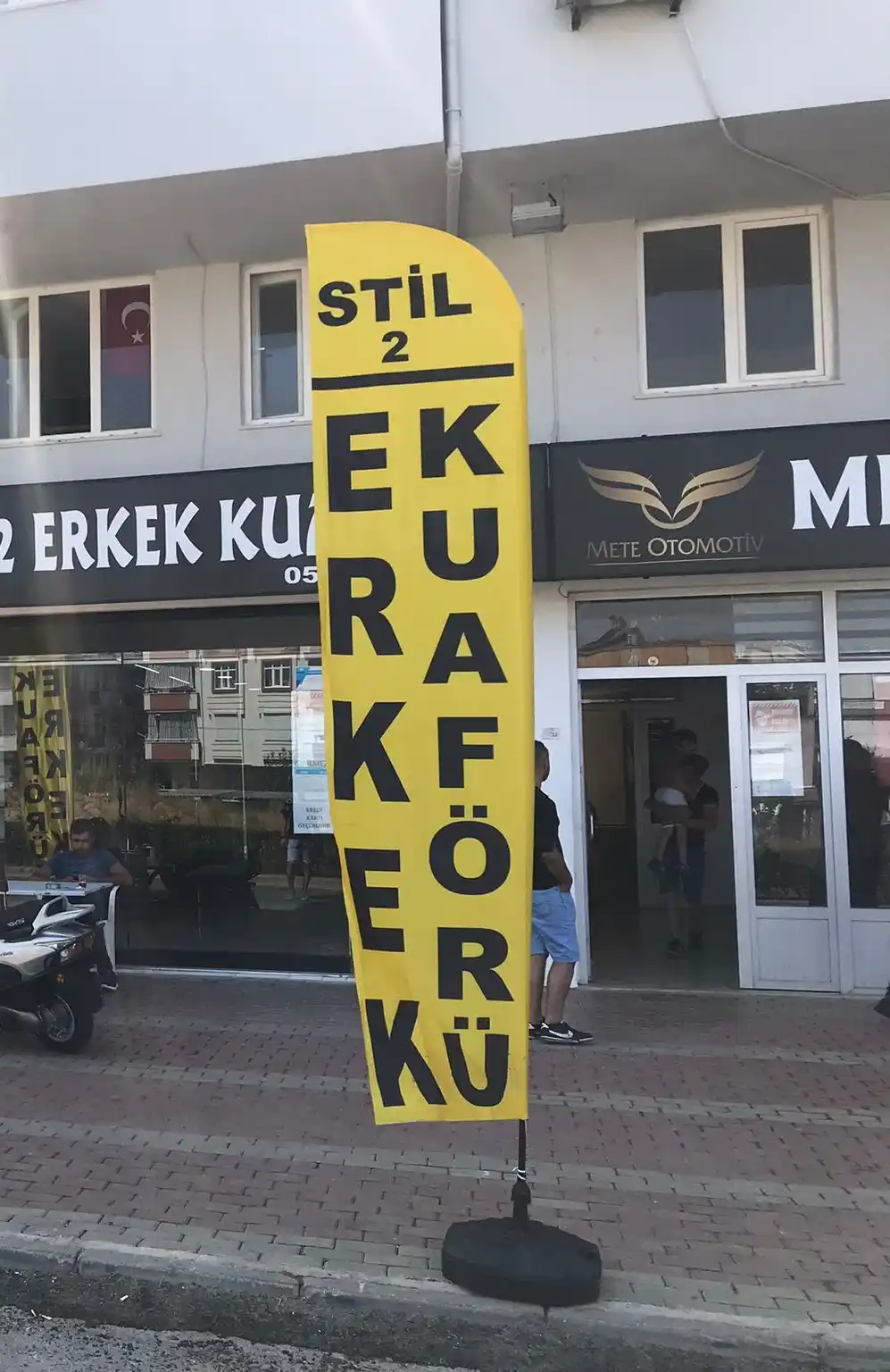 Erkek Kuaförü Yelken Bayrağı-20